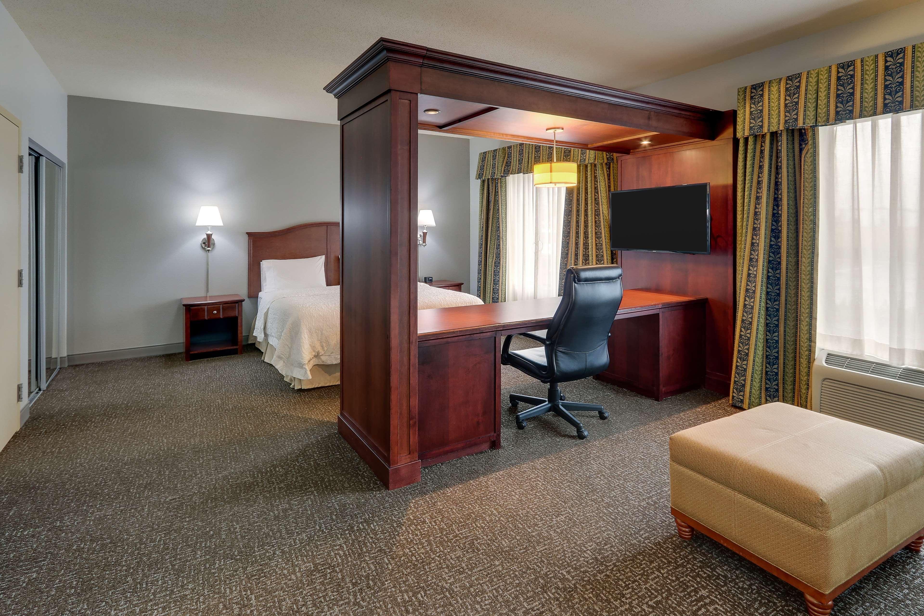 Hampton Inn & Suites Indianapolis-Airport Indianápolis Exterior foto